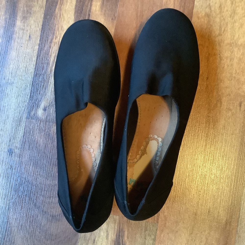 Yuu Size 8 Ashlay Black Stretchy Fabric Slip On Wedge Shoes - Picture 8 of 11